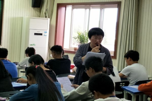 泰州市市直初中語文優(yōu)質(zhì)課評比活動在我校舉行