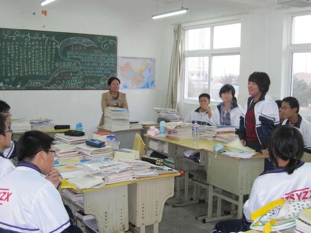 校馨心苑心理社團舉行“中學生能否帶手機進校園”辯論賽