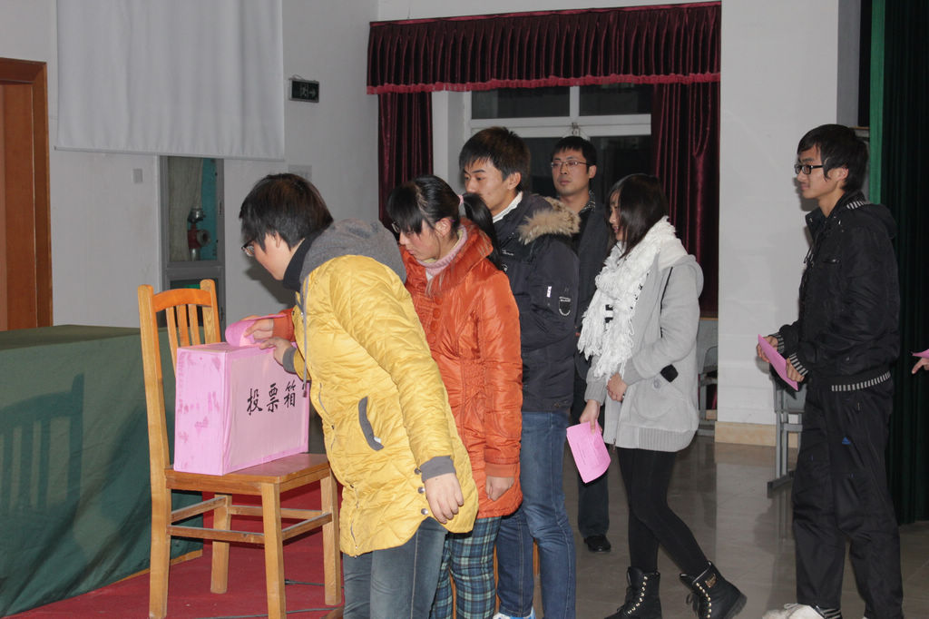 共青團(tuán)泰州實(shí)驗(yàn)中學(xué)第十次團(tuán)代會(huì)勝利召開(kāi)