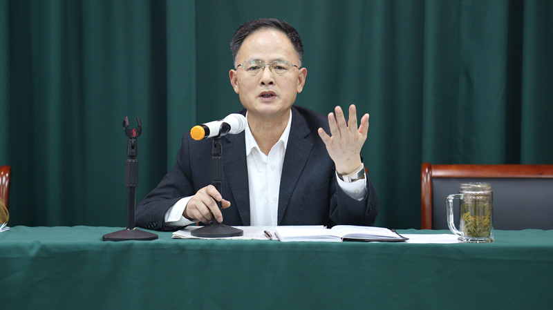 泰州實(shí)驗(yàn)中學(xué)“兩學(xué)一做”學(xué)習(xí)教育專(zhuān)題活動(dòng)（九）